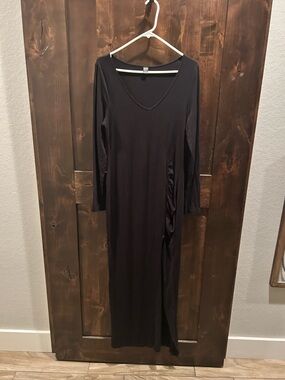 SHEIN Black Long Sleeve V-Neck Maxi Dress with Side Slit